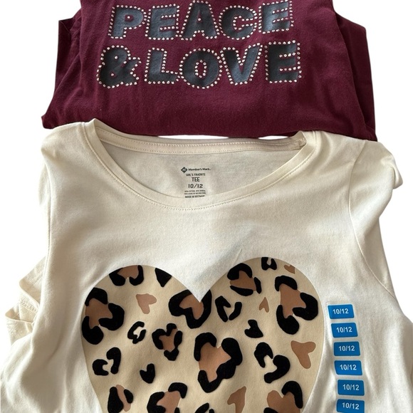 Member’s Marks Girl’s 2- Pack Tees “Peace &Love” & Leopard Heart Long Sleeve - Picture 3 of 5